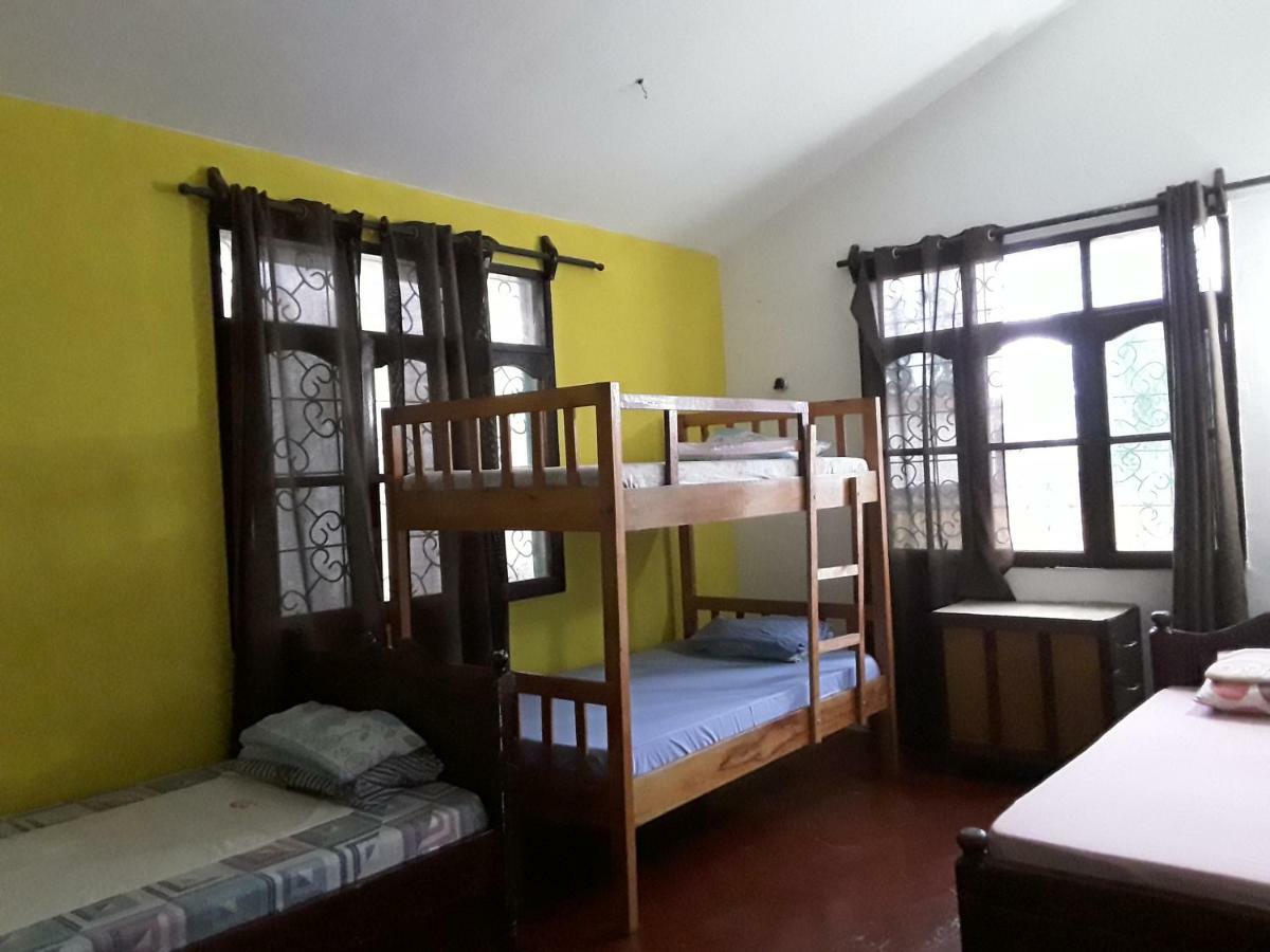 Akogo House - Bnb , Hostel, Backpackers & Volunteer Center Mombasa Ngoại thất bức ảnh